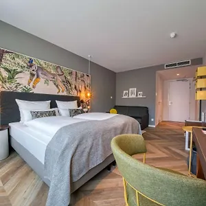 Отель Vienna House Easy By Wyndham Amsterdam Airport Schiphol Хоофддорп