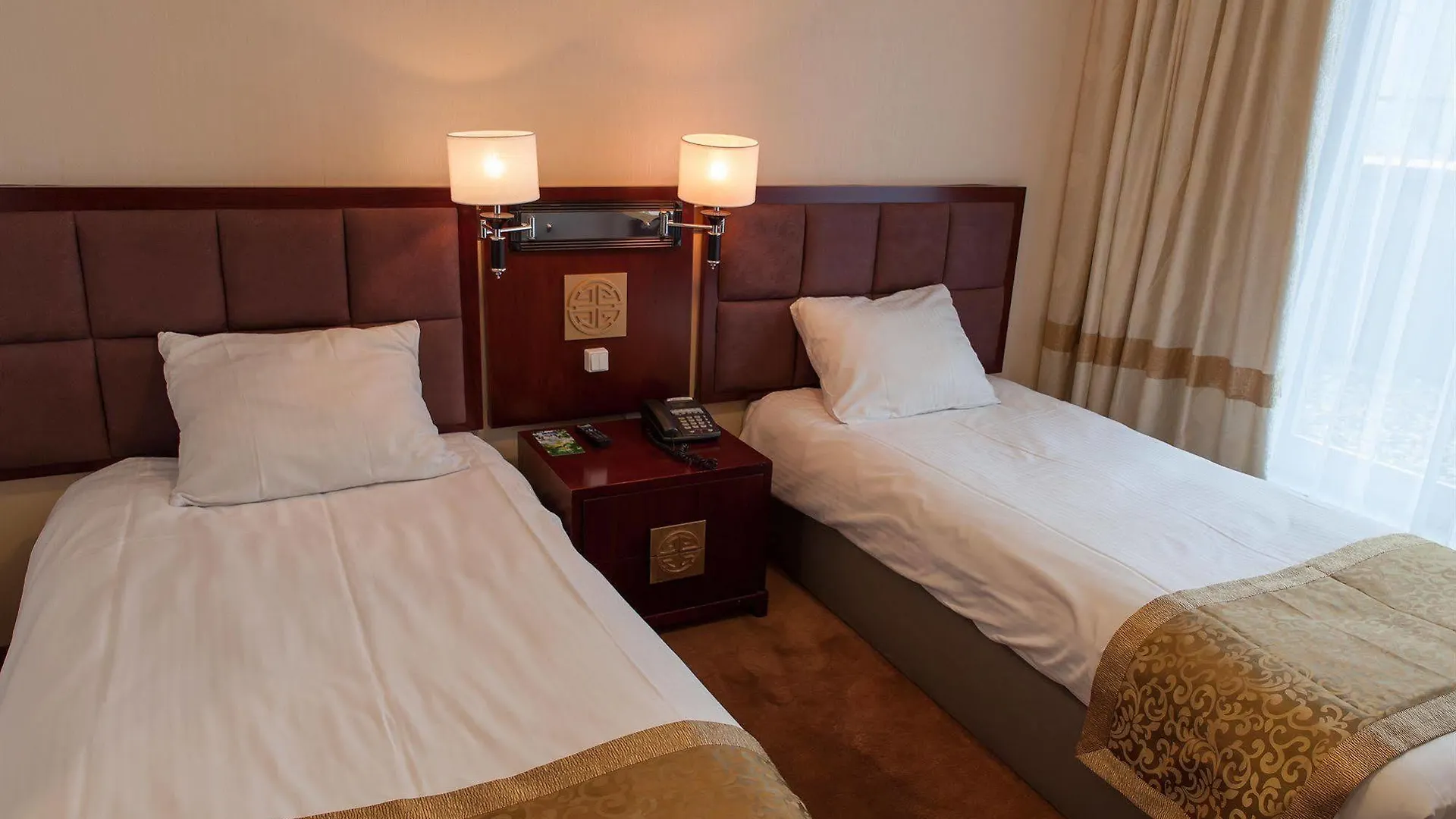 Hotel Hague Center Lahey