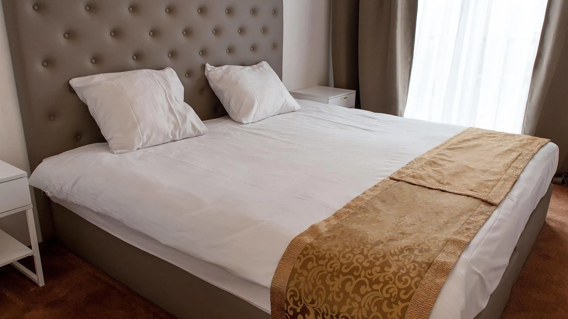 Hotel Hague Center Lahey
